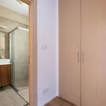 Sanders Aqua Park - Precious 3-bedroom Holiday With Shared Pool Nyaraló