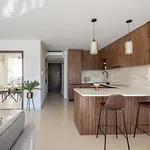 Sanders Aqua Park - Precious 3-bedroom Holiday With Shared Pool Limassol