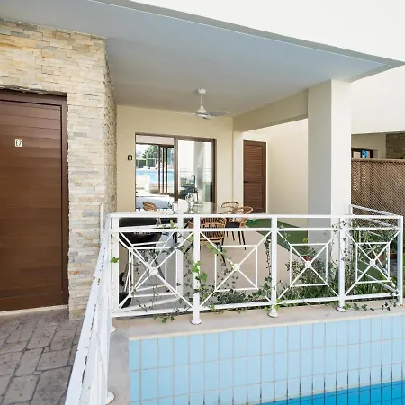 Сasa de vacaciones Sanders Aqua Park - Precious 3-bedroom Holiday With Shared Pool Limassol