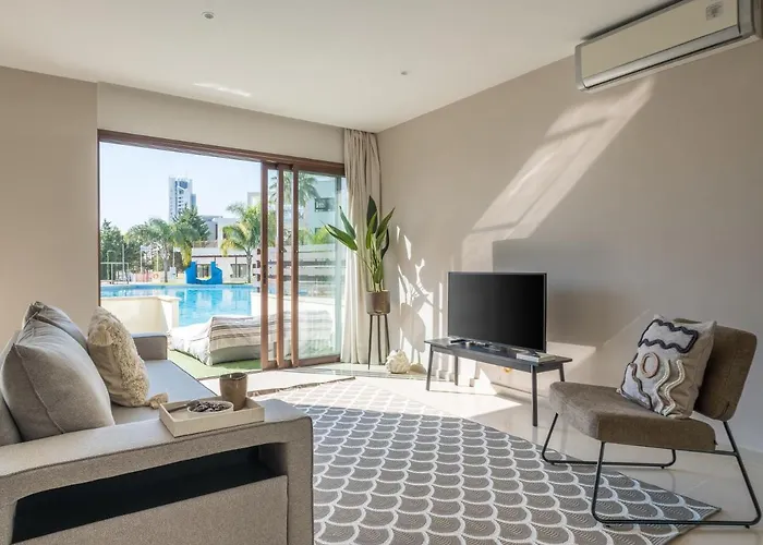 Nyaraló Sanders Aqua Park - Precious 3-bedroom Holiday With Shared Pool Limassol