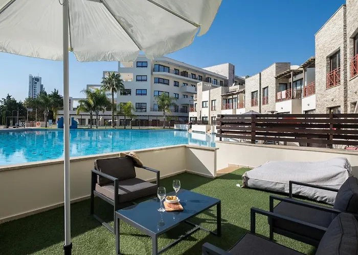 Sanders Aqua Park - Precious 3-bedroom Holiday With Shared Pool Nyaraló